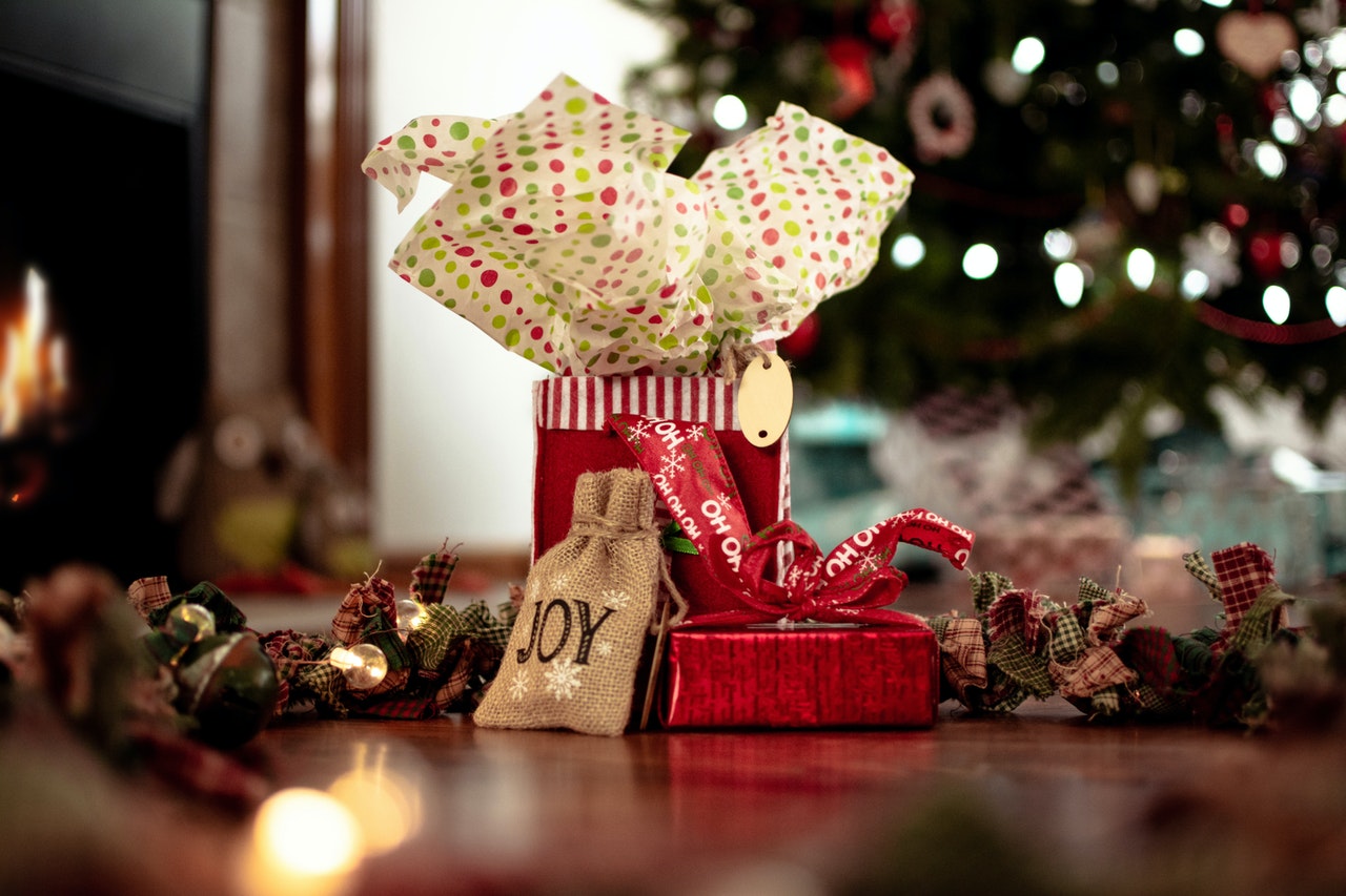Top 7 Christmas shopping tips